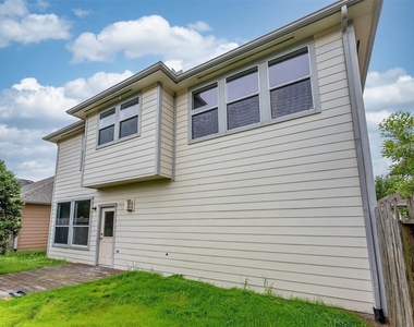 21706 Spring Vine Ln - Photo Thumbnail 28
