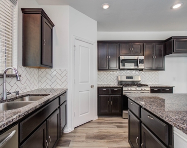 3730 Bach Street - Photo Thumbnail 13
