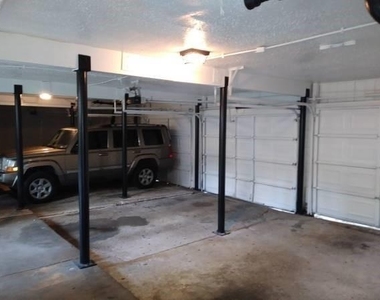 103 Avondale Street - Photo Thumbnail 2
