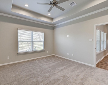 11792 Whirlaway Drive - Photo Thumbnail 25