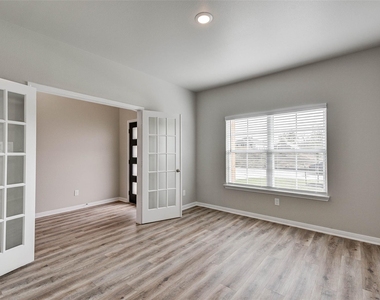 11792 Whirlaway Drive - Photo Thumbnail 11