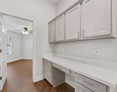 22 Wimberly Way - Photo Thumbnail 6