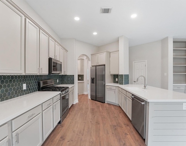 22 Wimberly Way - Photo Thumbnail 13