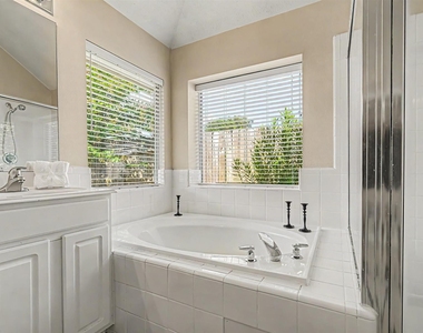 16011 Belleshire Glen Lane - Photo Thumbnail 19