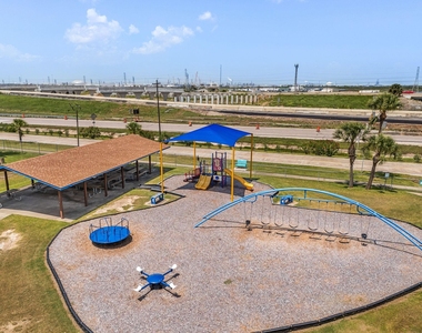 1264 Blue Heron Street - Photo Thumbnail 38