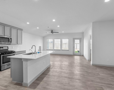 14527 Rain Tree Drive - Photo Thumbnail 15