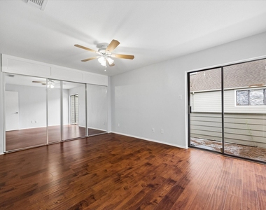 2313 Briarwest Boulevard - Photo Thumbnail 9