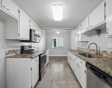 2313 Briarwest Boulevard - Photo Thumbnail 6