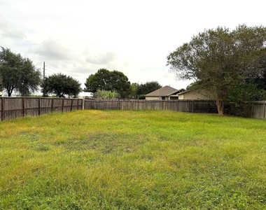 9310 Enmore Court - Photo Thumbnail 20