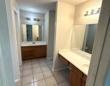 9310 Enmore Court - Photo Thumbnail 11