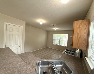 9310 Enmore Court - Photo Thumbnail 8