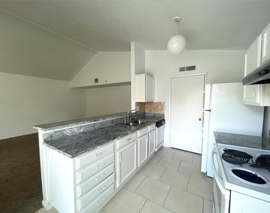 14109 Callahan Drive - Photo Thumbnail 6