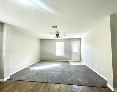 19135 S Whimsey Drive - Photo Thumbnail 8