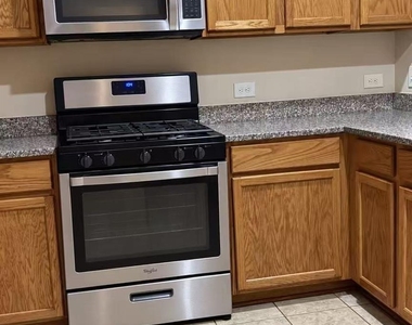 2311 Village Stone Court - Photo Thumbnail 4