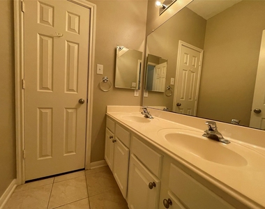 23738 River Place Drive - Photo Thumbnail 21