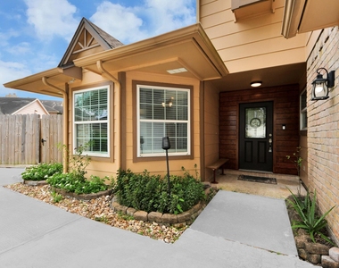 12303 Gambit Dr - Photo Thumbnail 5