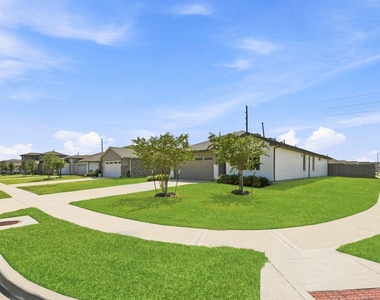 14602 Sweet Water Drive - Photo Thumbnail 2