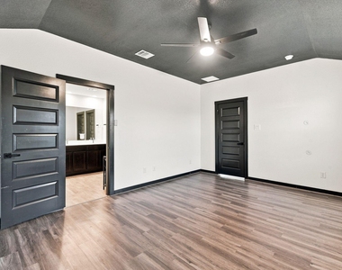 14602 Sweet Water Drive - Photo Thumbnail 22