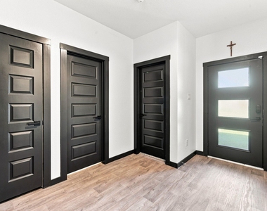 14602 Sweet Water Drive - Photo Thumbnail 4