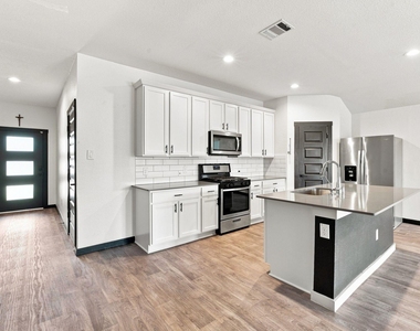 14602 Sweet Water Drive - Photo Thumbnail 6