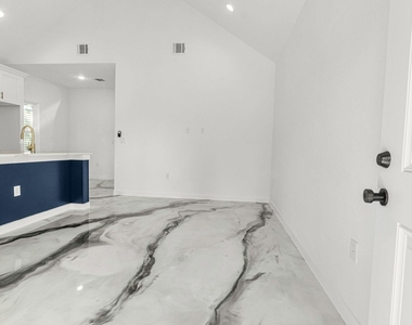 16740 E Ivanhoe - Photo Thumbnail 4