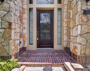 3927 Bowie Bend Lane - Photo Thumbnail 4