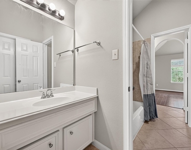 3927 Bowie Bend Lane - Photo Thumbnail 34