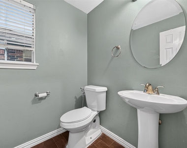 6311 Drake Elm Drive - Photo Thumbnail 24