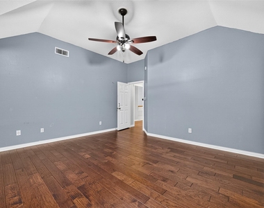 6311 Drake Elm Drive - Photo Thumbnail 40