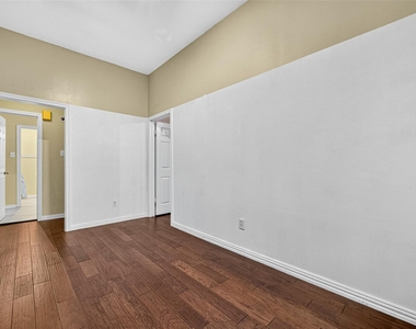 6311 Drake Elm Drive - Photo Thumbnail 28