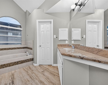 6311 Drake Elm Drive - Photo Thumbnail 45