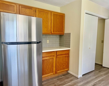 4819 Sunshine Drive - Photo Thumbnail 8