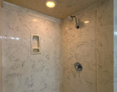 1042 Cascade Creek Drive - Photo Thumbnail 26