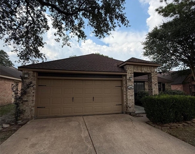 1042 Cascade Creek Drive - Photo Thumbnail 3