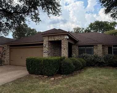1042 Cascade Creek Drive - Photo Thumbnail 4