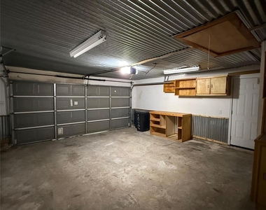 1042 Cascade Creek Drive - Photo Thumbnail 32