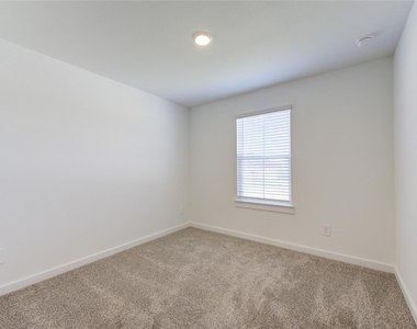8038 Tropea Drive - Photo Thumbnail 3