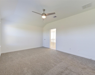 8038 Tropea Drive - Photo Thumbnail 22
