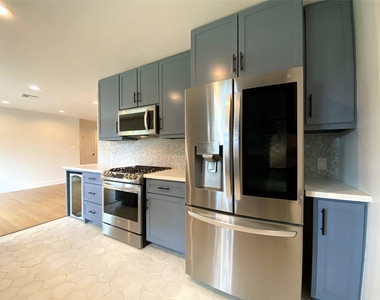 1818 Mill Creek Drive - Photo Thumbnail 4