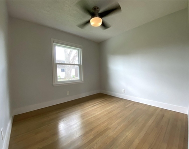 1818 Mill Creek Drive - Photo Thumbnail 10