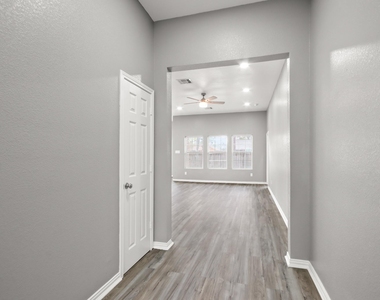 535 Corydon Drive - Photo Thumbnail 25