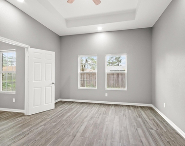 535 Corydon Drive - Photo Thumbnail 11