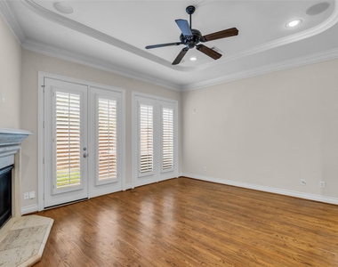 5114 Rose Street - Photo Thumbnail 10