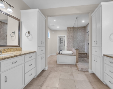 5114 Rose Street - Photo Thumbnail 13