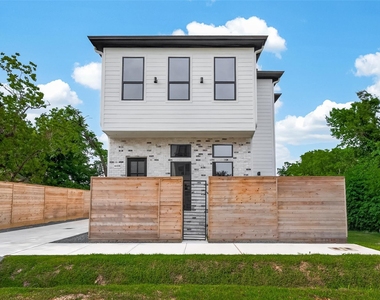 602 Jewett Street - Photo Thumbnail 4