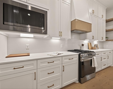602 Jewett Street - Photo Thumbnail 13