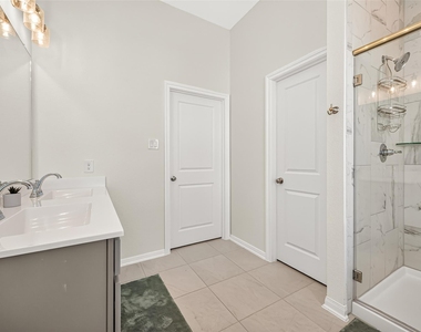 632 Silver Pear Court - Photo Thumbnail 27