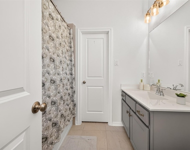 632 Silver Pear Court - Photo Thumbnail 37