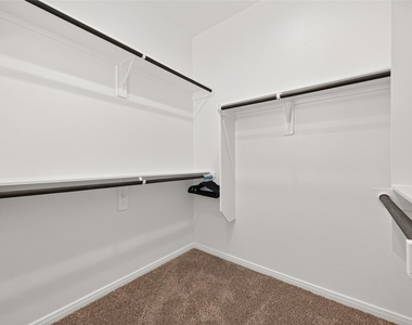 632 Silver Pear Court - Photo Thumbnail 30