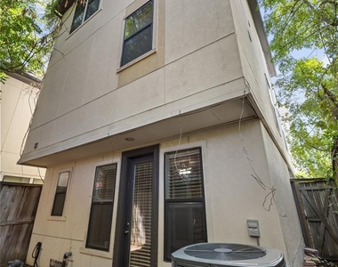 1212 St Charles - Photo Thumbnail 24